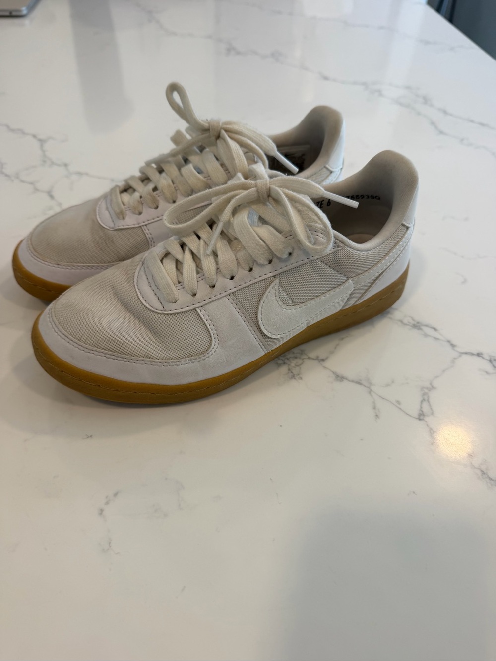 Nike Men’s Low-Top Sneakers in Cream with Gum Sole